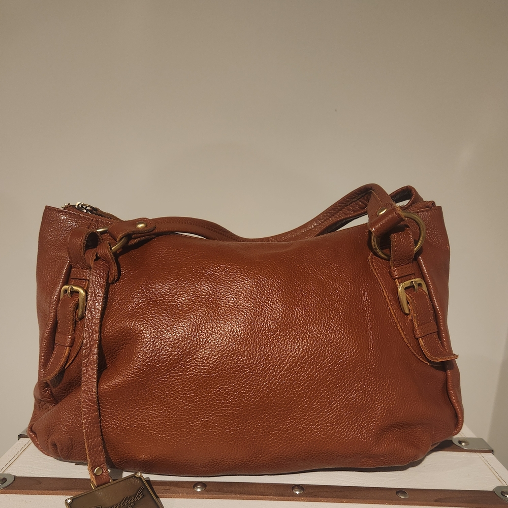Elegant Brown Leather Handbag